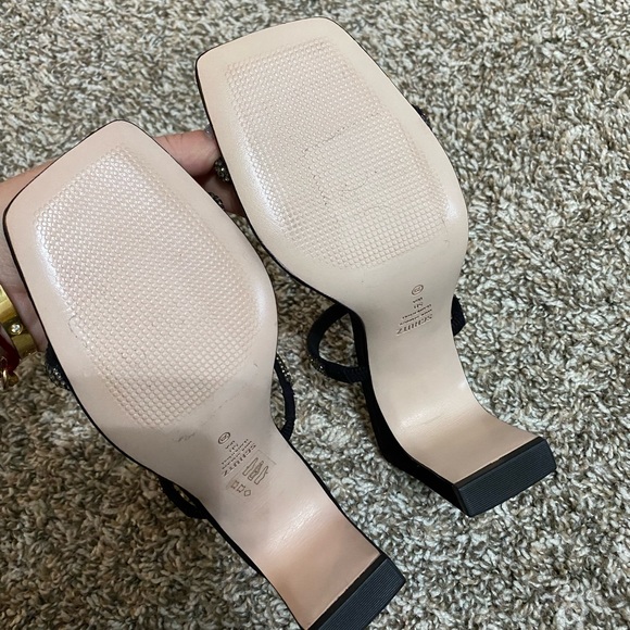 Schutz new size 5 - Picture 5 of 6